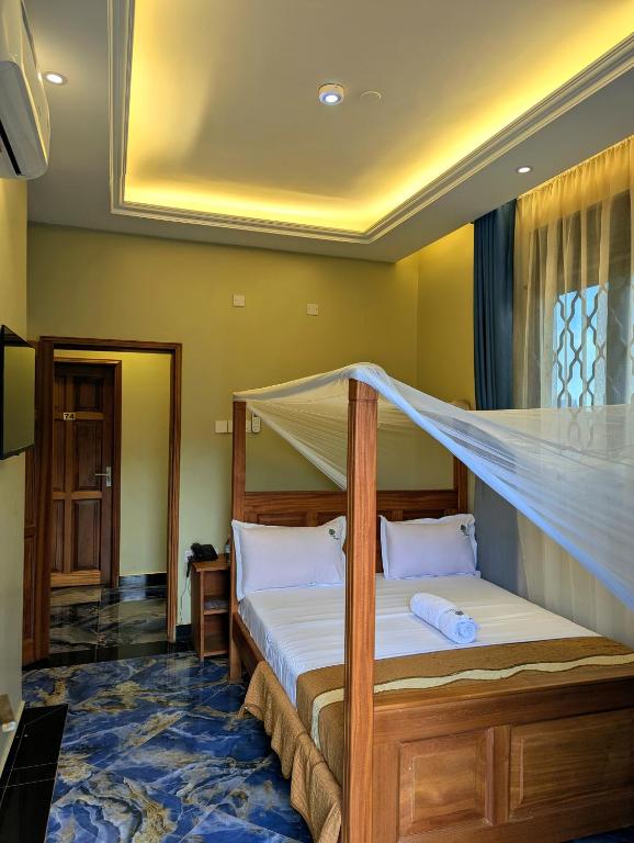 Deluxe Queen Room